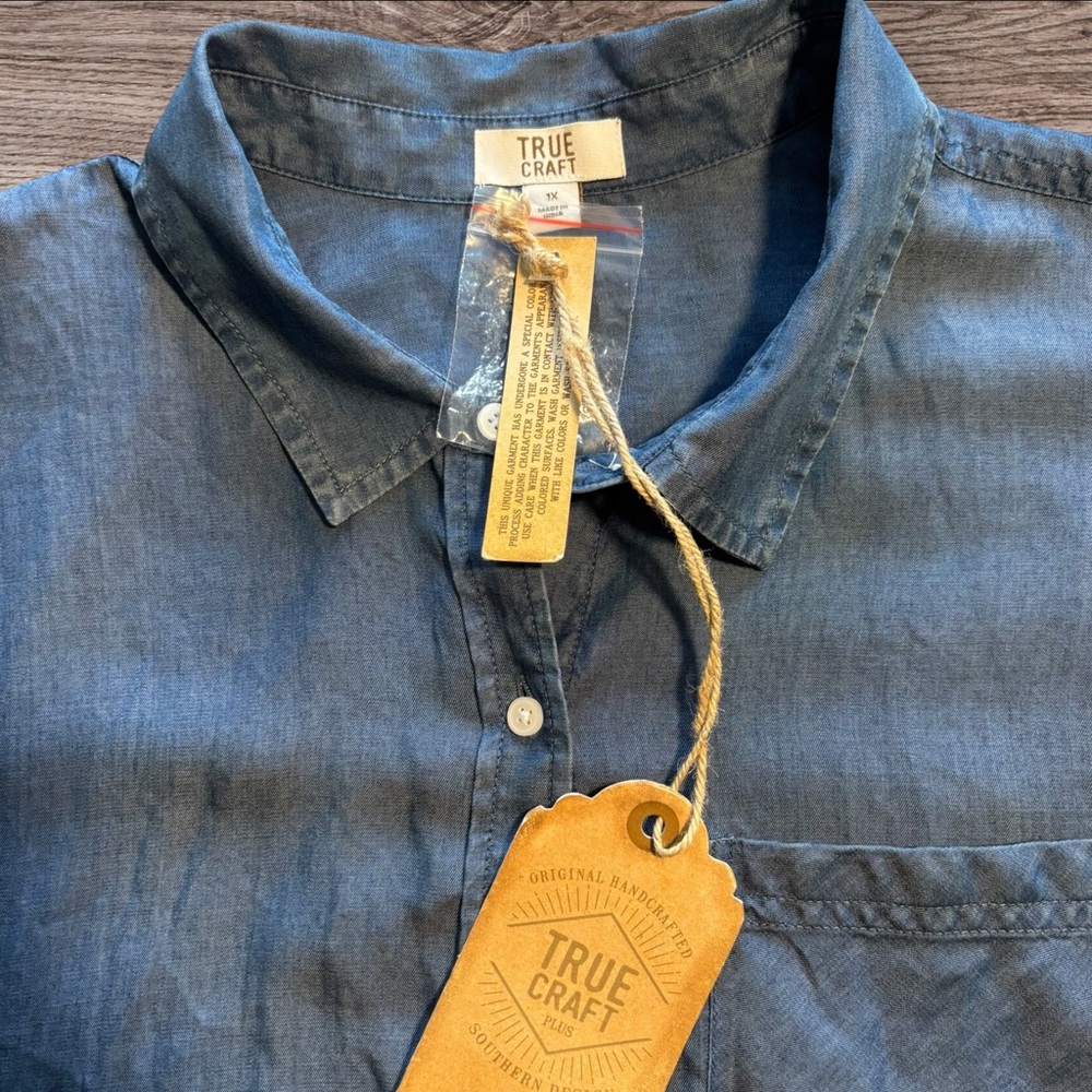 Women’s True Craft Chambray Shirt - Picture 5 of 9
